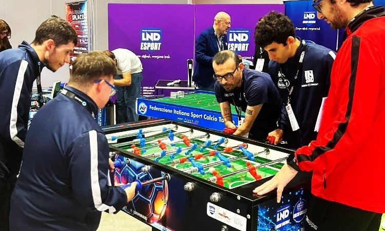 Il calcio virtuale della LND in scena al Forum Retail 2024 e all'evento STEAM a Coverciano