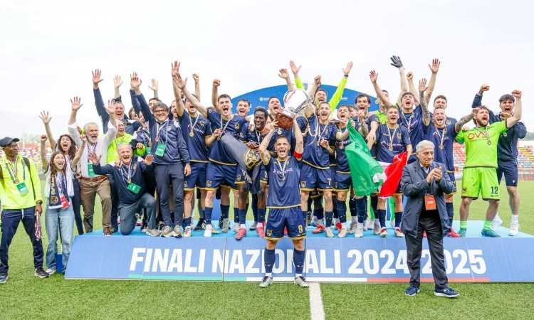 Il Rovato Vertovese conquista la Coppa Italia Dilettanti: decisiva la doppietta di Dennis Cartella